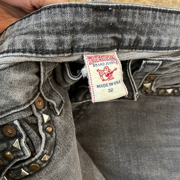 Grey washed True Religion boot cut jeans - Picture 3 of 6